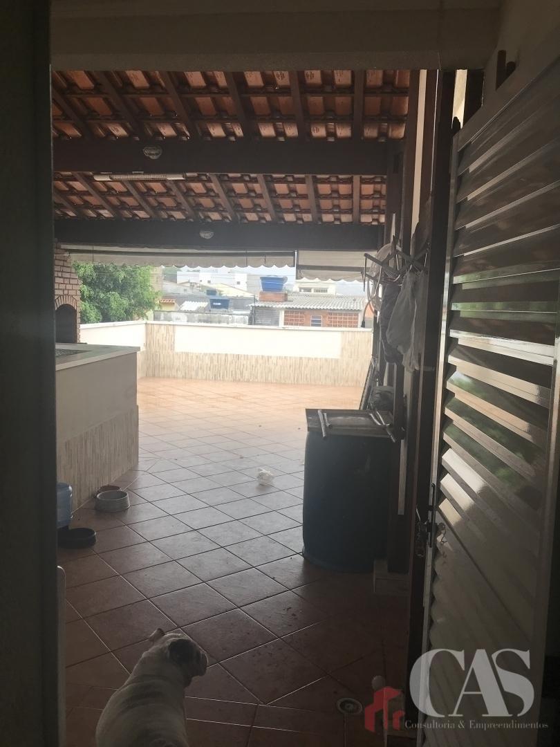 Cobertura à venda com 2 quartos, 100m² - Foto 2