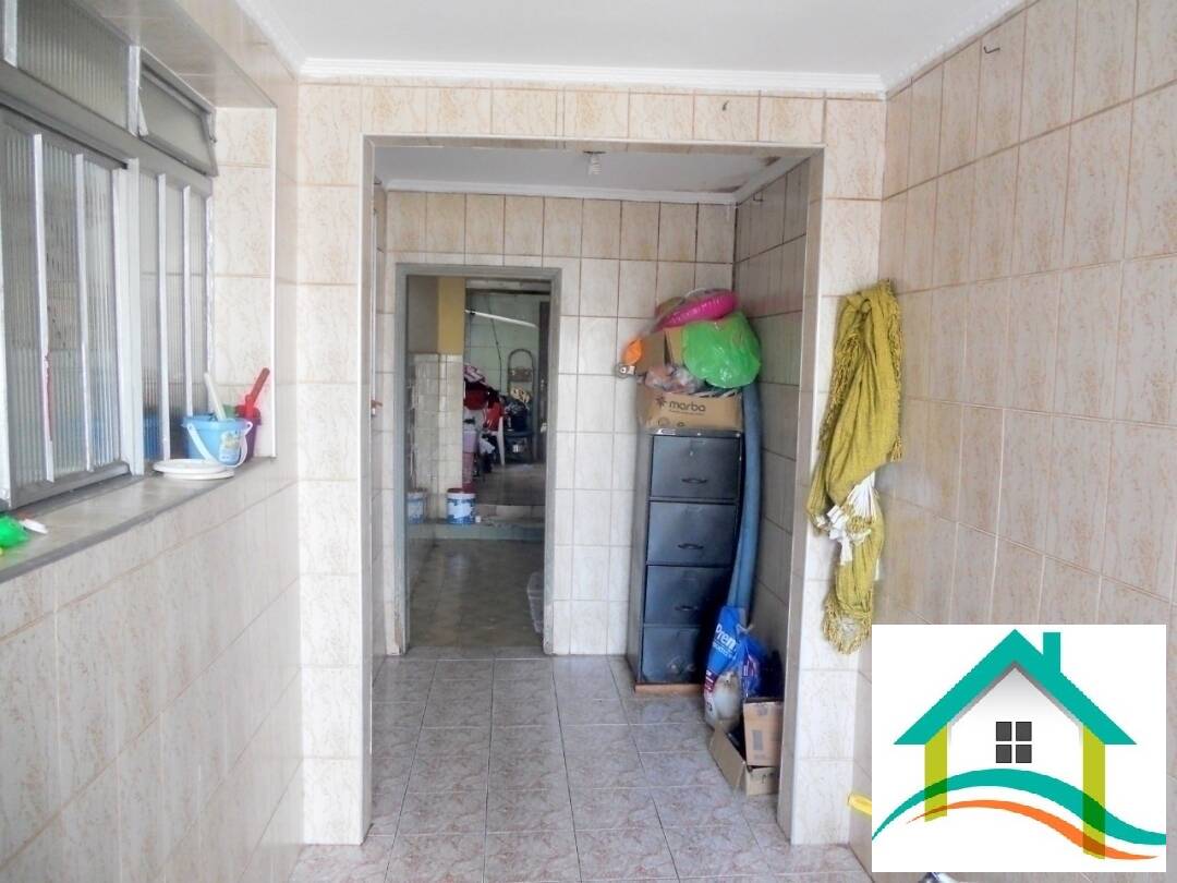 Casa à venda com 3 quartos, 200m² - Foto 7