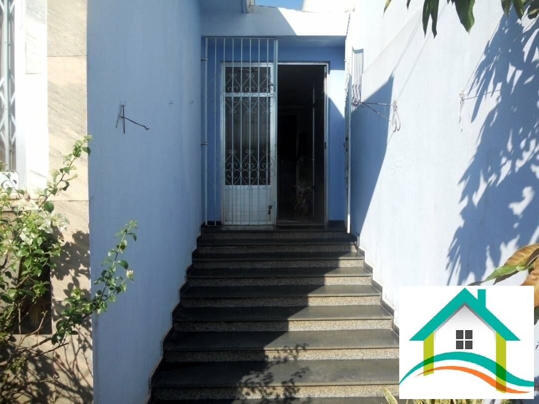 Casa à venda com 3 quartos, 200m² - Foto 6