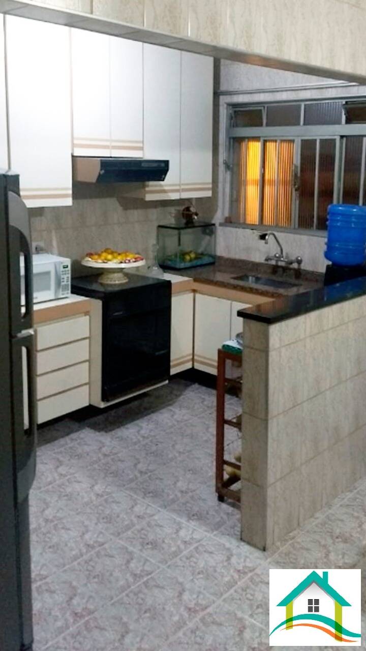 Casa à venda com 3 quartos, 200m² - Foto 11