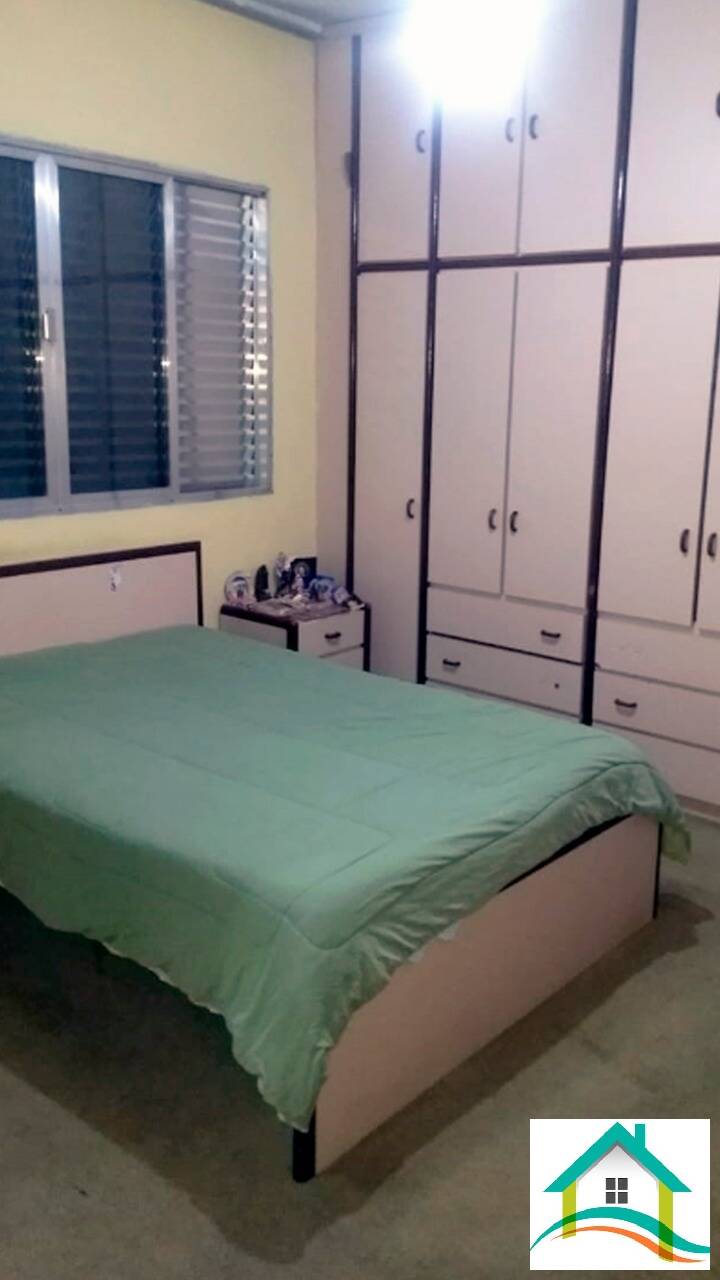 Casa à venda com 3 quartos, 200m² - Foto 16