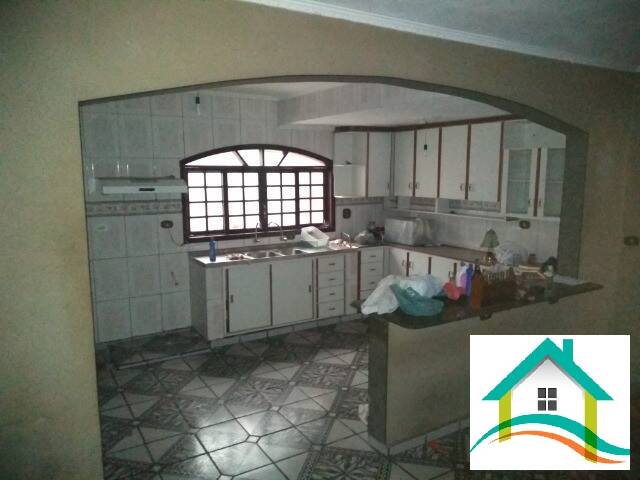 Sobrado à venda com 3 quartos, 210m² - Foto 4