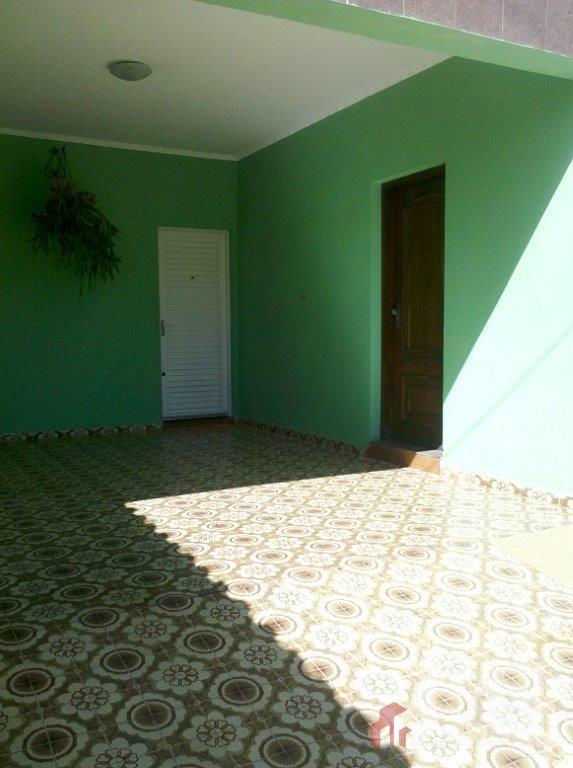 Sobrado à venda com 3 quartos, 180m² - Foto 2