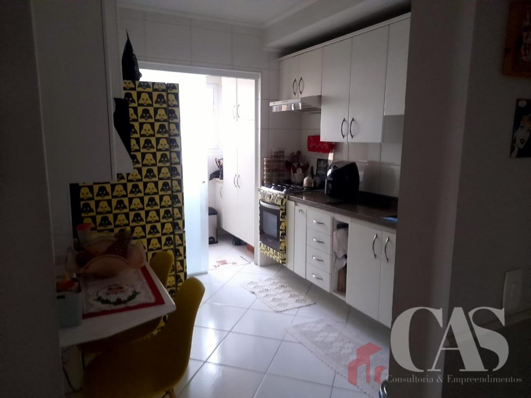 Apartamento à venda com 3 quartos, 74m² - Foto 9