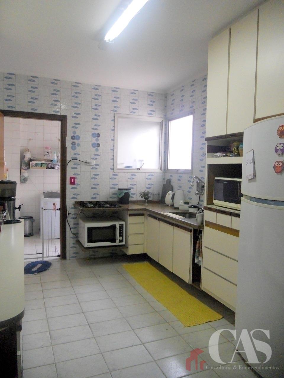 Apartamento à venda com 3 quartos, 108m² - Foto 10