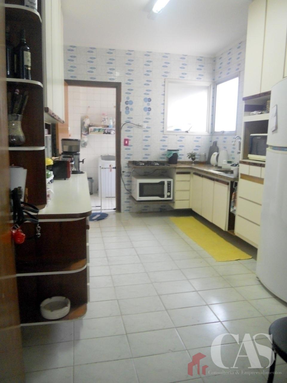 Apartamento à venda com 3 quartos, 108m² - Foto 9