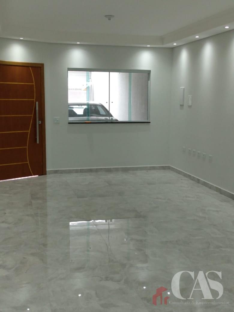 Sobrado à venda com 3 quartos, 218m² - Foto 1