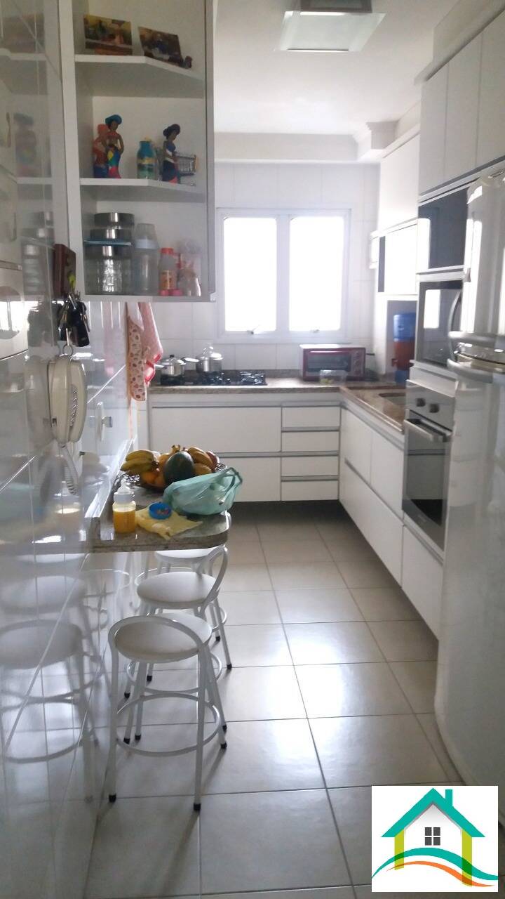 Apartamento à venda com 3 quartos, 109m² - Foto 3