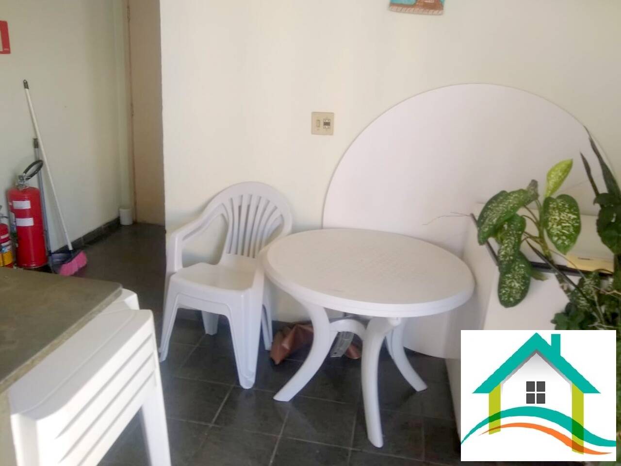 Apartamento à venda com 3 quartos, 170m² - Foto 2