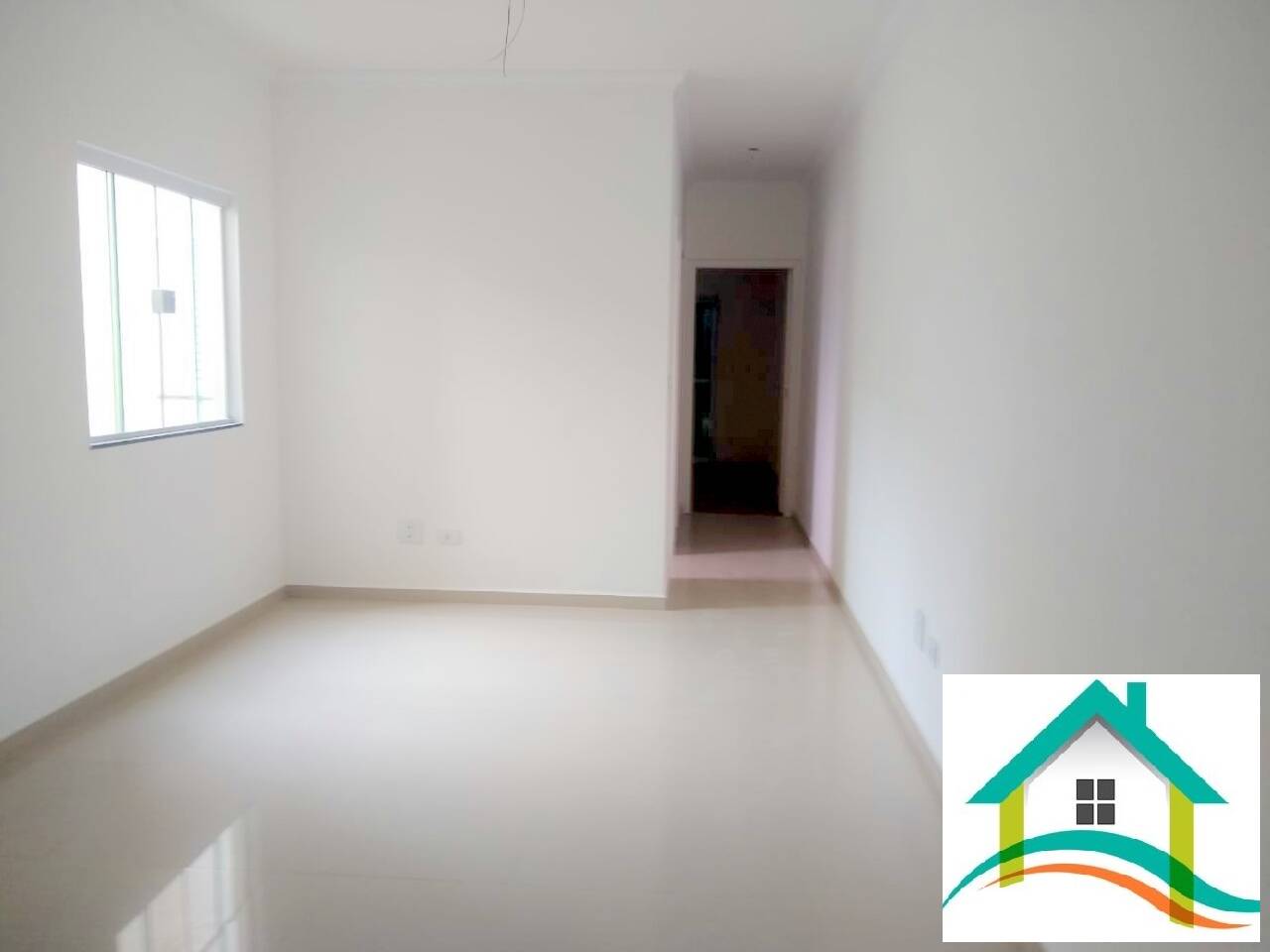 Apartamento à venda com 2 quartos, 75m² - Foto 1