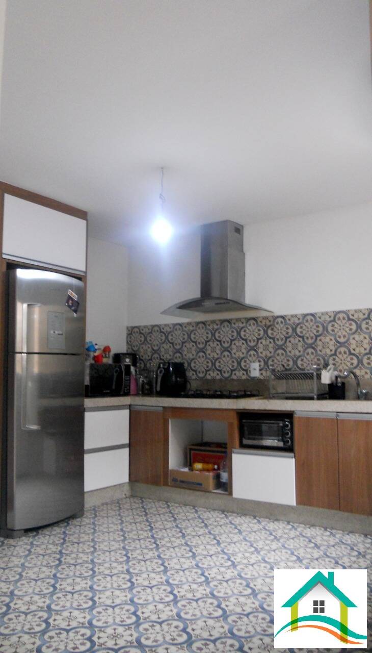 Apartamento à venda com 3 quartos, 88m² - Foto 4