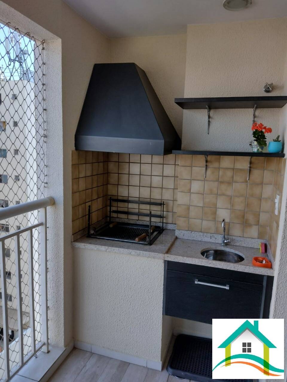 Apartamento à venda com 2 quartos, 64m² - Foto 1