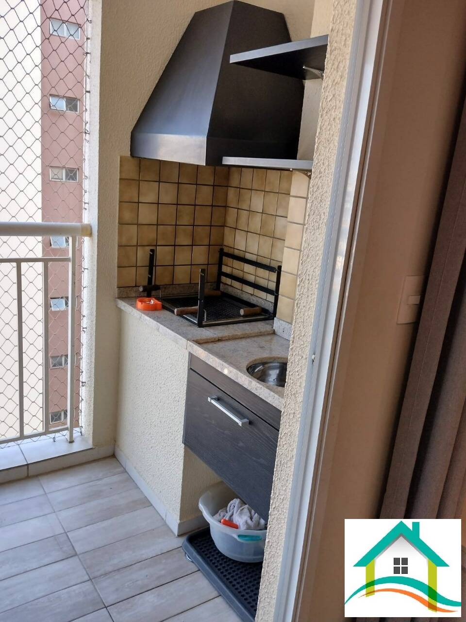 Apartamento à venda com 2 quartos, 64m² - Foto 2