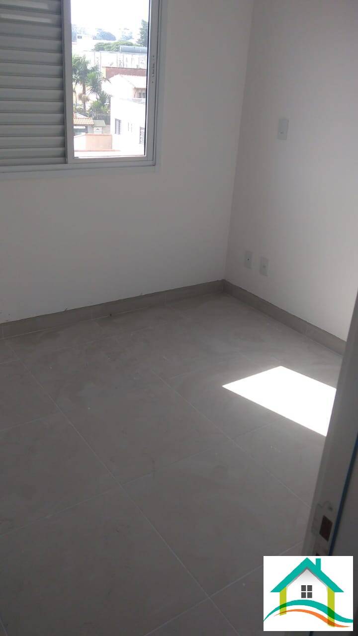 Apartamento à venda com 2 quartos, 60m² - Foto 2