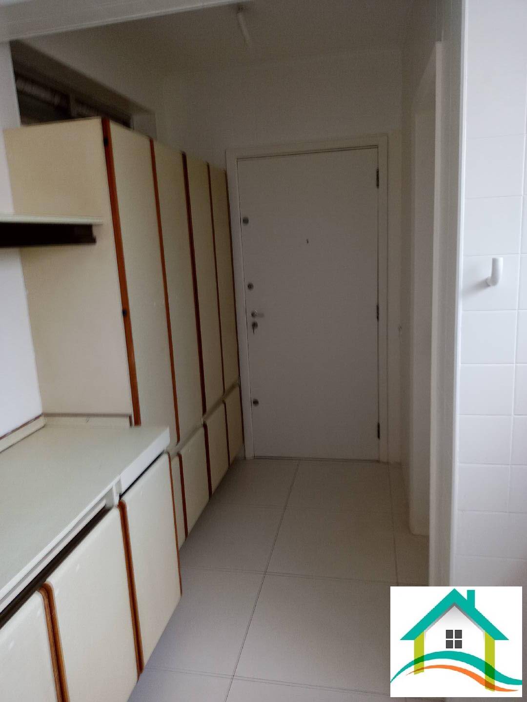 Apartamento à venda com 4 quartos, 180m² - Foto 5