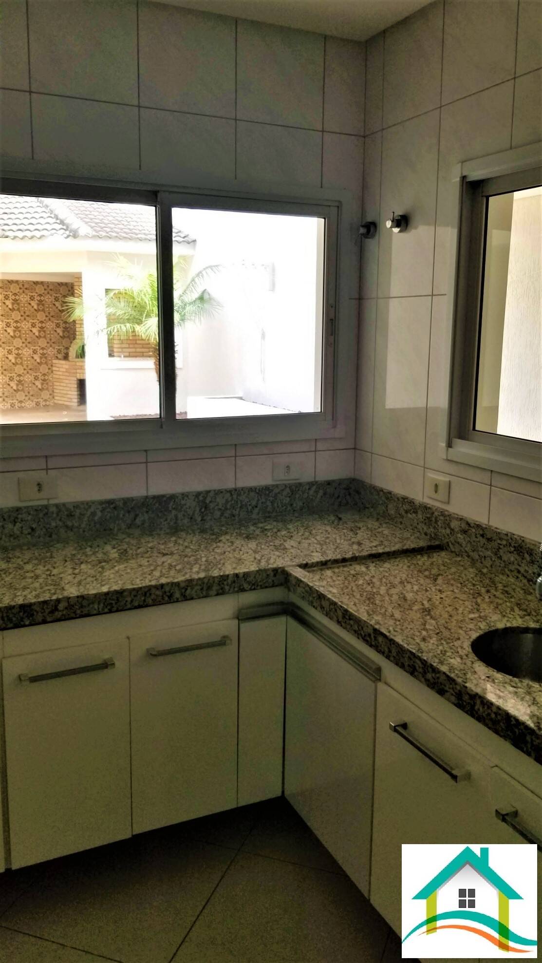 Sobrado à venda com 3 quartos, 341m² - Foto 8