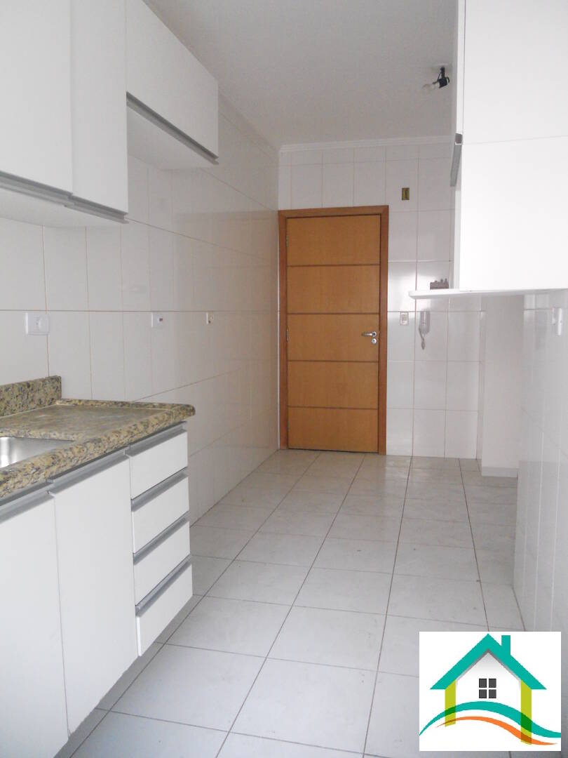 Apartamento à venda com 3 quartos, 85m² - Foto 17