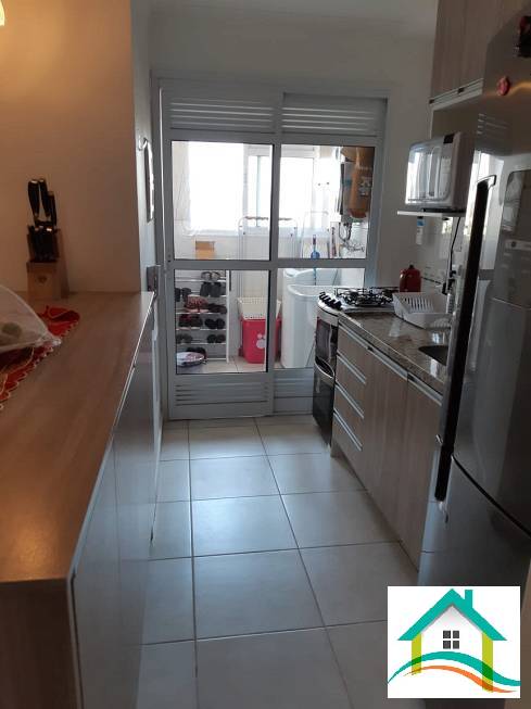 Apartamento à venda com 2 quartos, 69m² - Foto 3