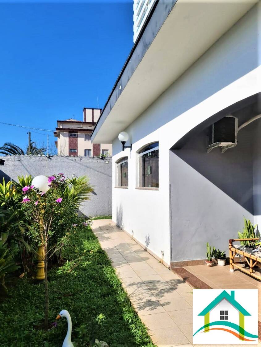 Casa à venda com 4 quartos, 450m² - Foto 31