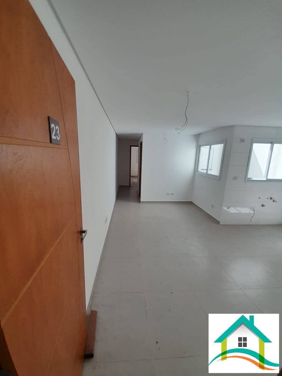 Cobertura à venda com 2 quartos, 106m² - Foto 2