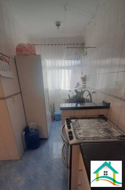 Apartamento à venda com 2 quartos, 70m² - Foto 3