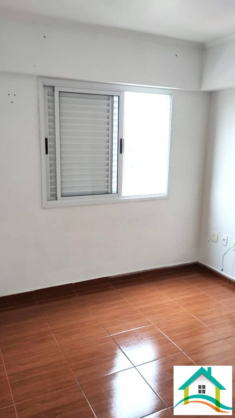 Apartamento à venda com 2 quartos, 75m² - Foto 3