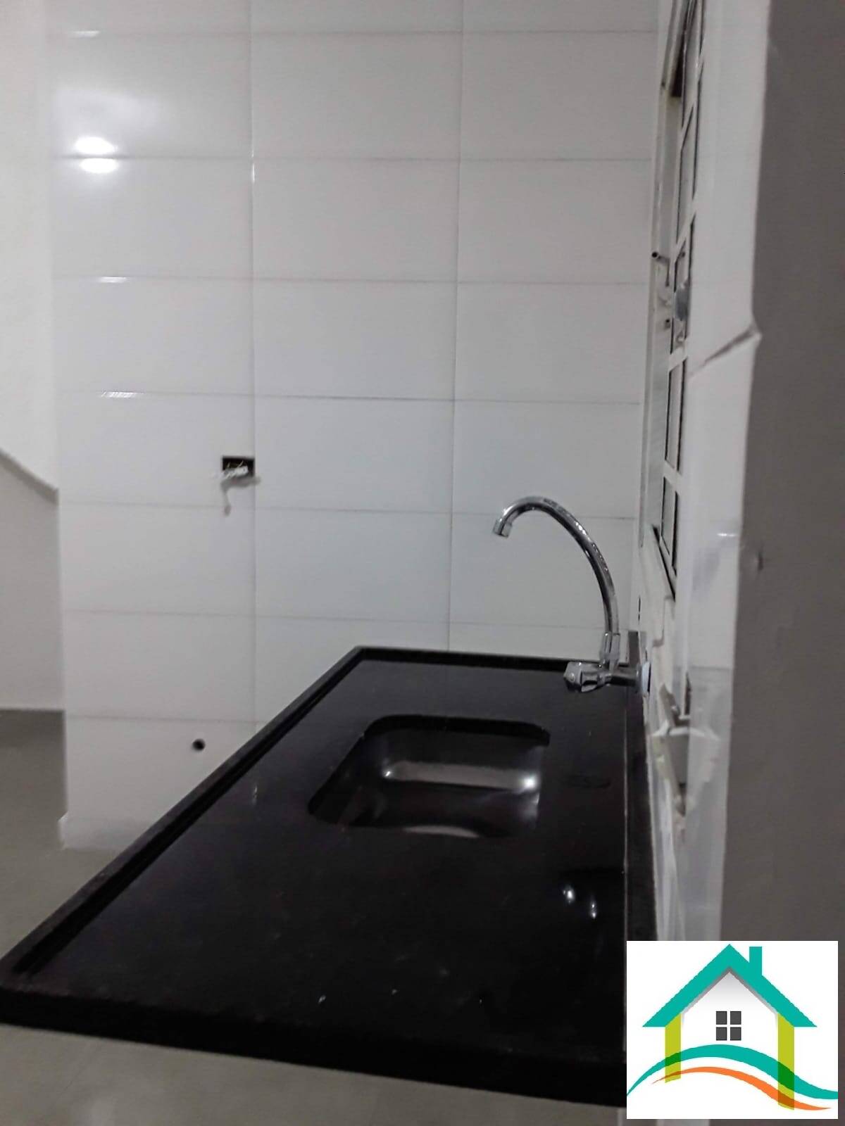 Casa à venda com 3 quartos, 90m² - Foto 5