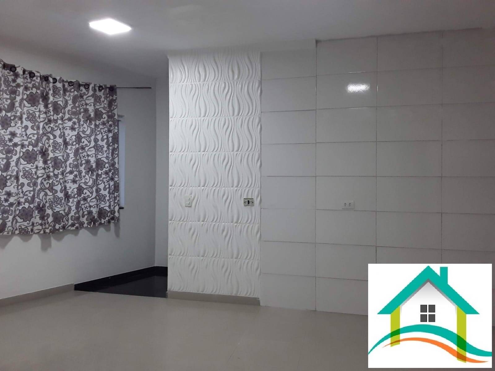 Casa à venda com 3 quartos, 90m² - Foto 2