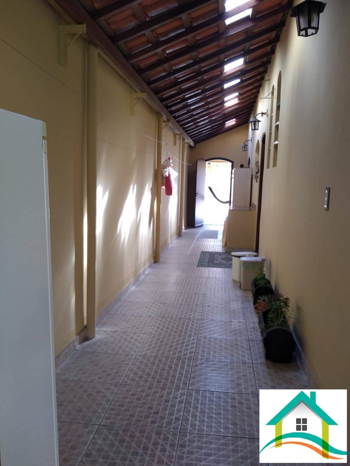 Casa à venda com 3 quartos, 250m² - Foto 6