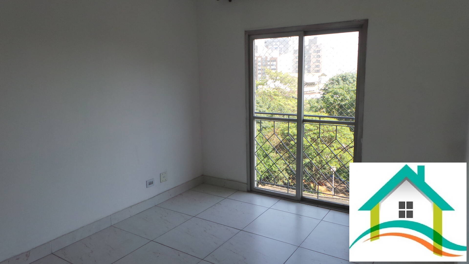 Apartamento à venda com 2 quartos, 62m² - Foto 2