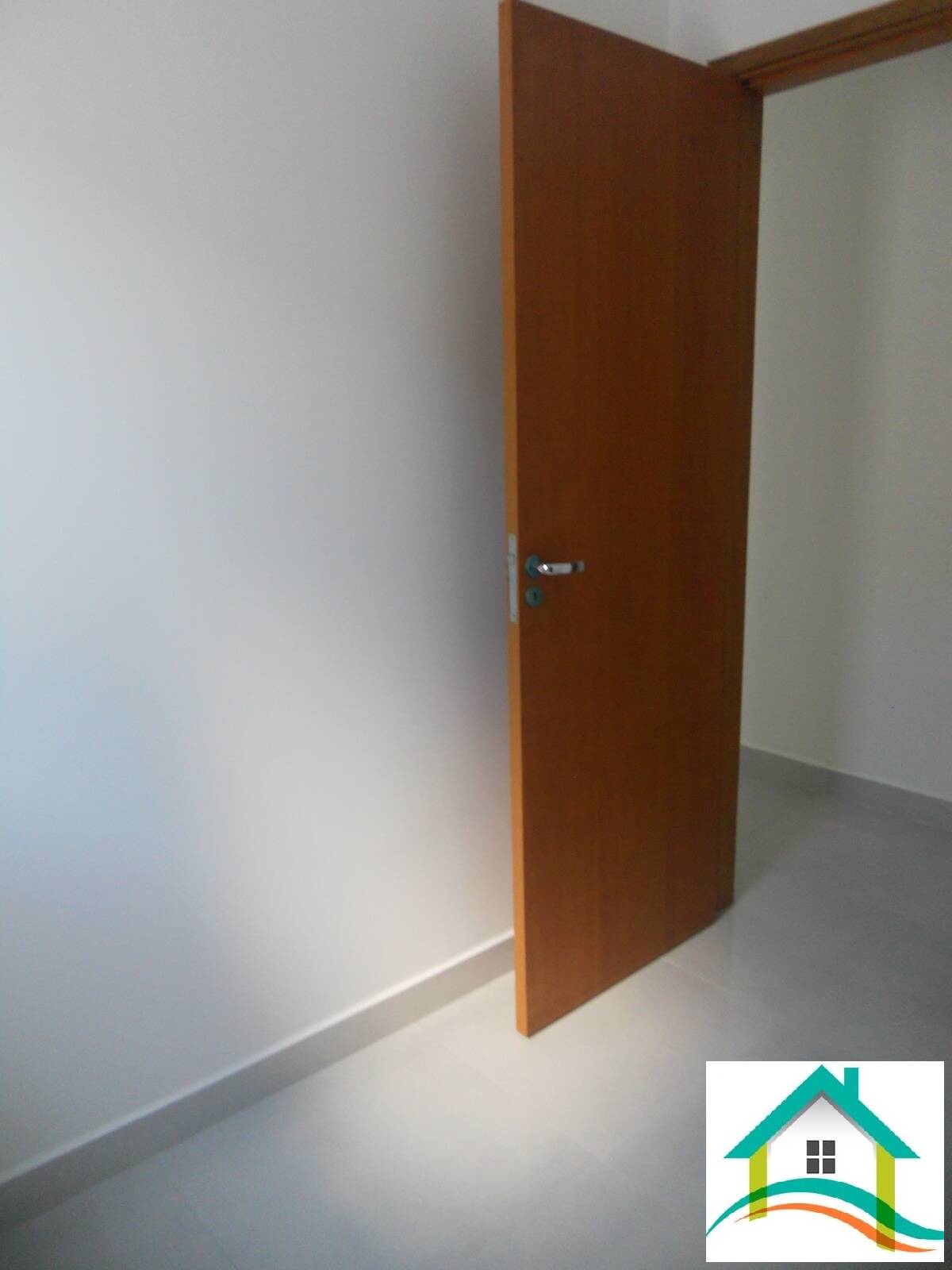 Apartamento à venda com 2 quartos, 56m² - Foto 3