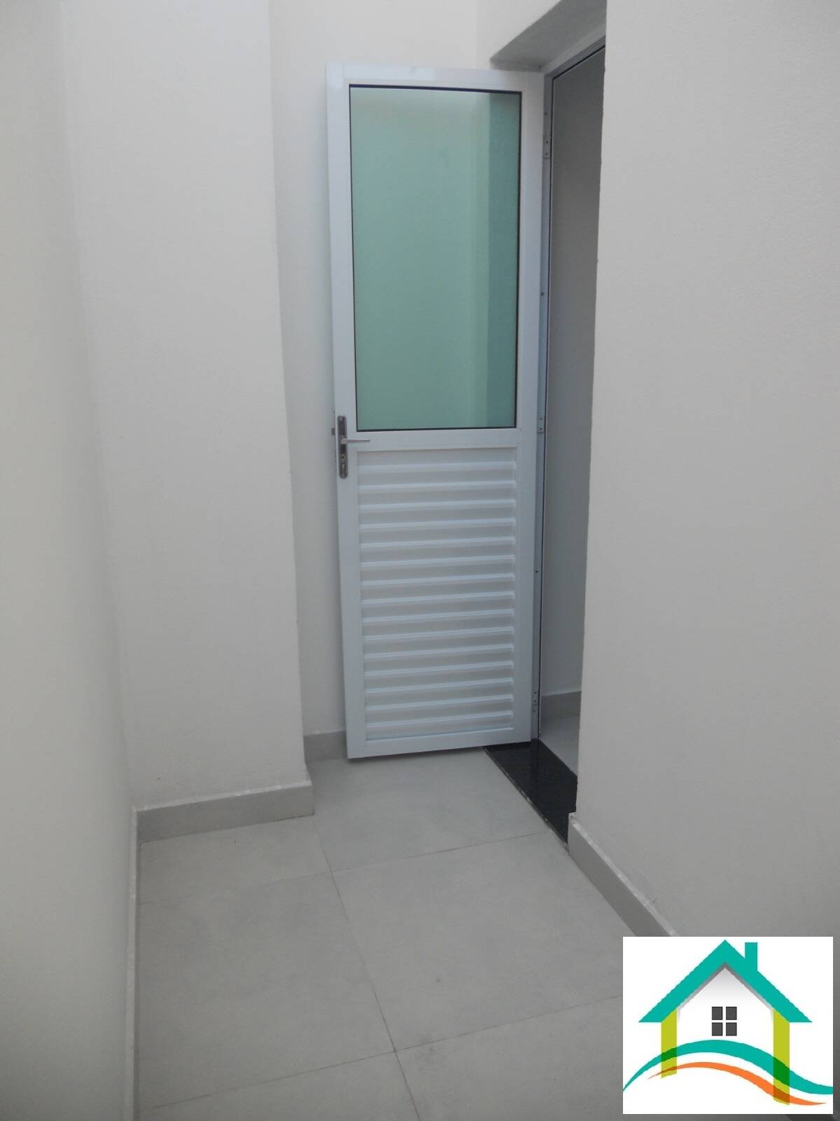 Apartamento à venda com 2 quartos, 56m² - Foto 4