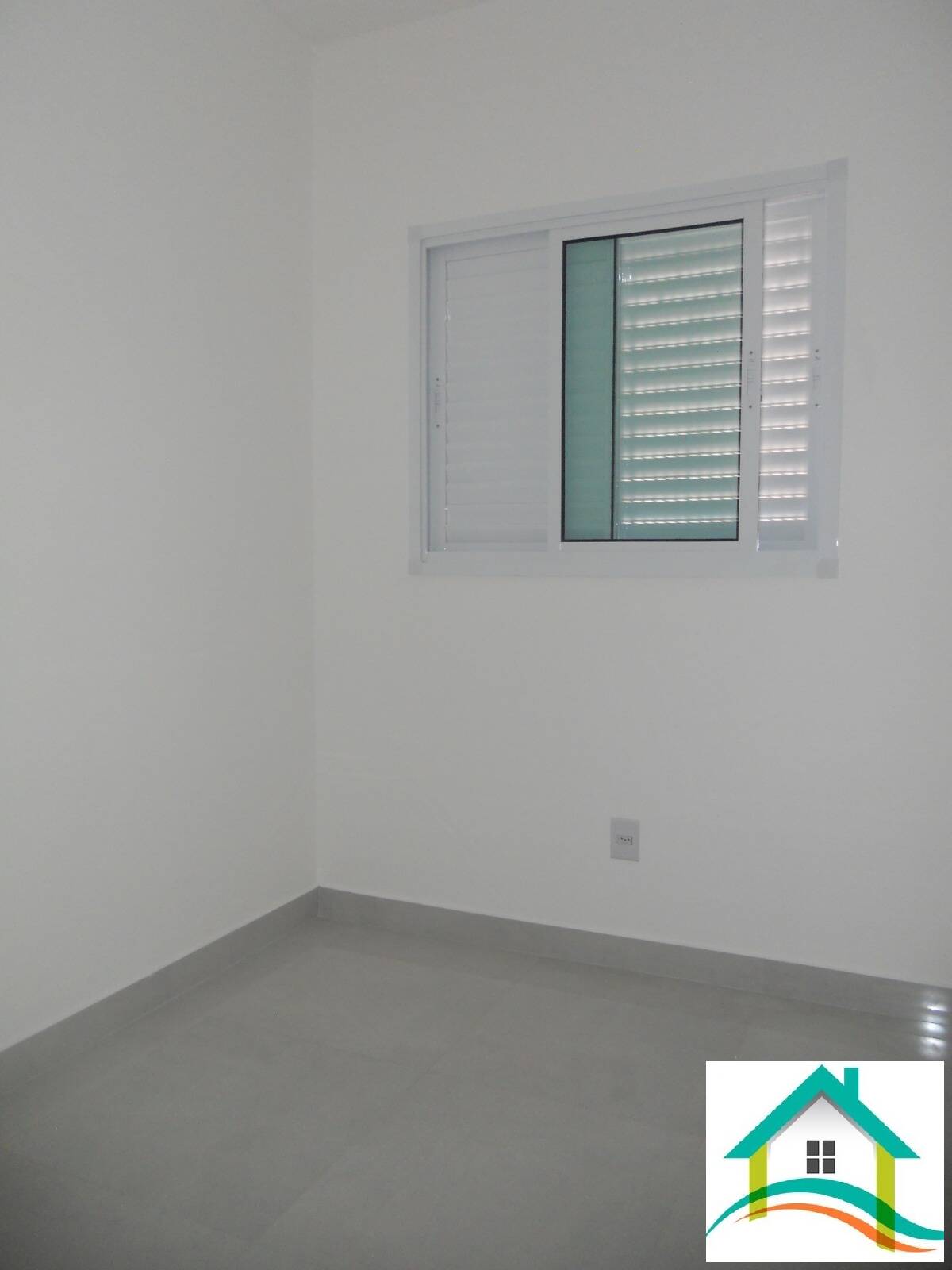 Apartamento à venda com 2 quartos, 44m² - Foto 4