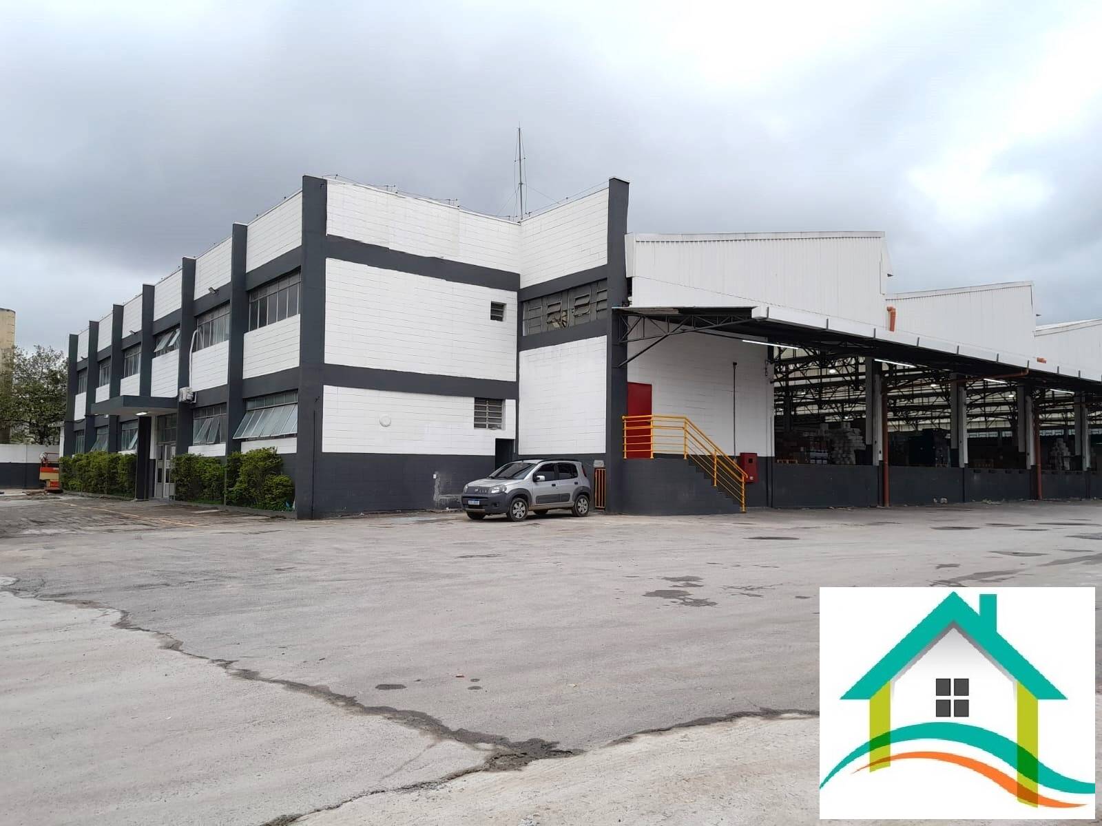 Depósito-Galpão-Armazém para alugar, 5500m² - Foto 2