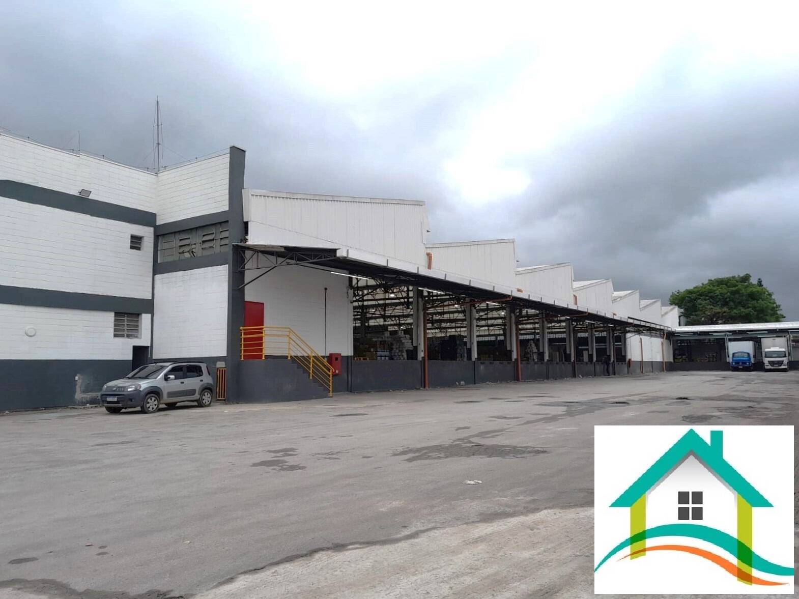 Depósito-Galpão-Armazém para alugar, 5500m² - Foto 3