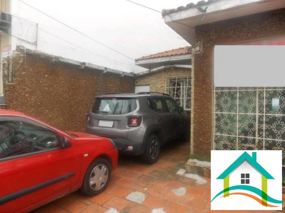 Casa à venda com 3 quartos, 224m² - Foto 2