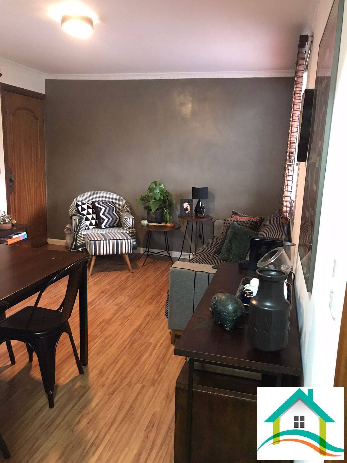 Apartamento à venda com 2 quartos, 56m² - Foto 1