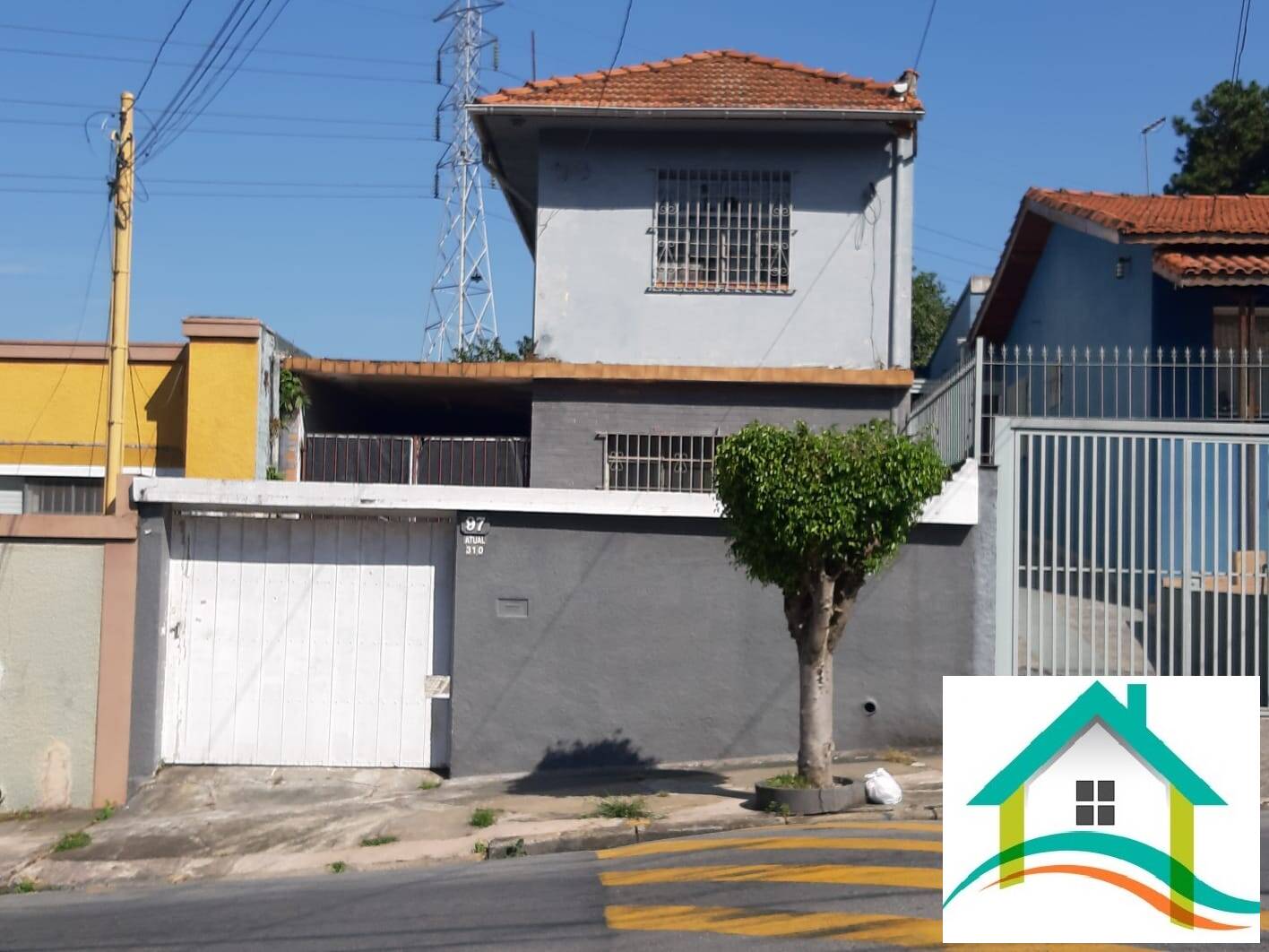 Sobrado à venda com 2 quartos, 189m² - Foto 1