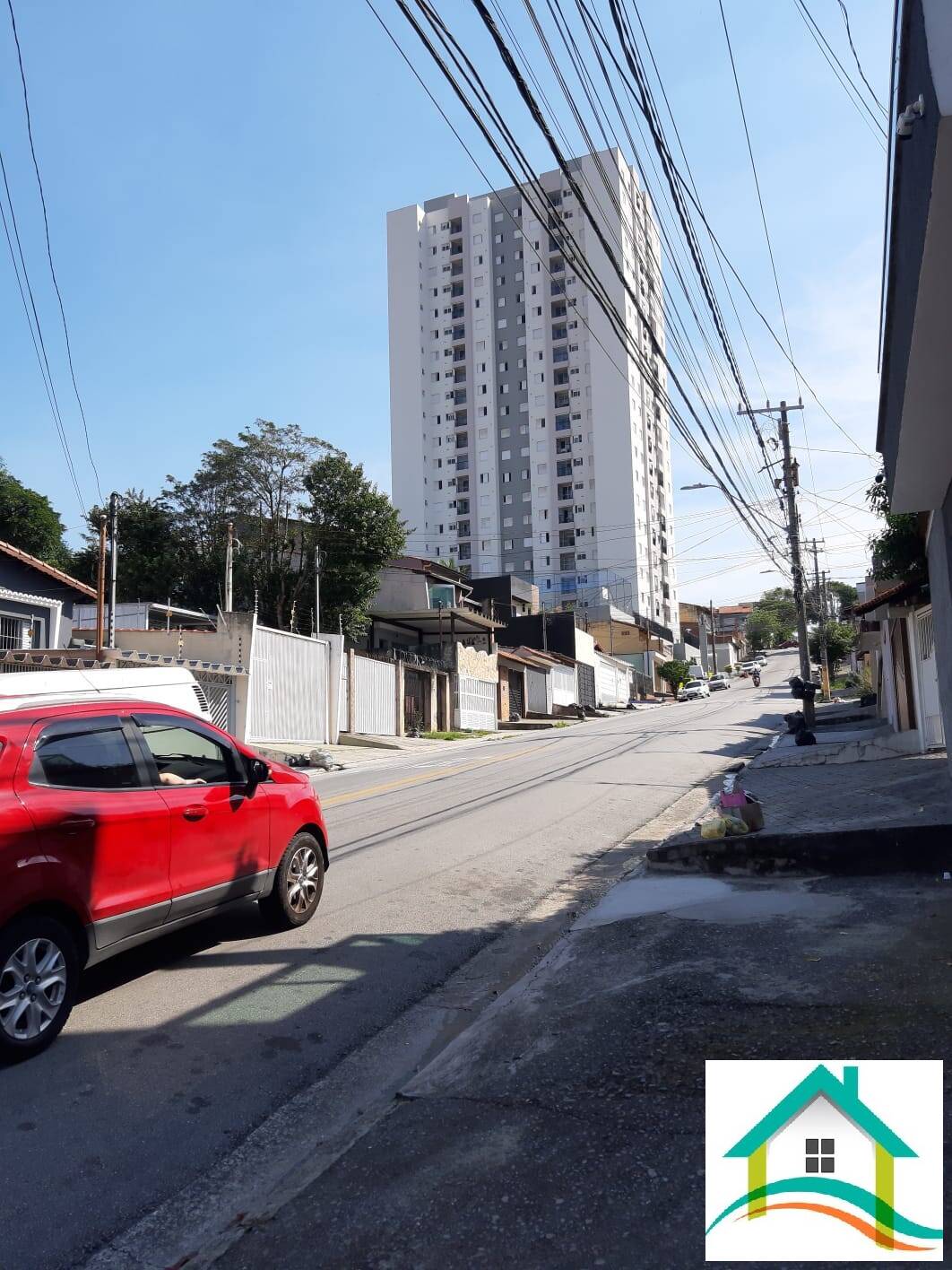 Sobrado à venda com 2 quartos, 189m² - Foto 3