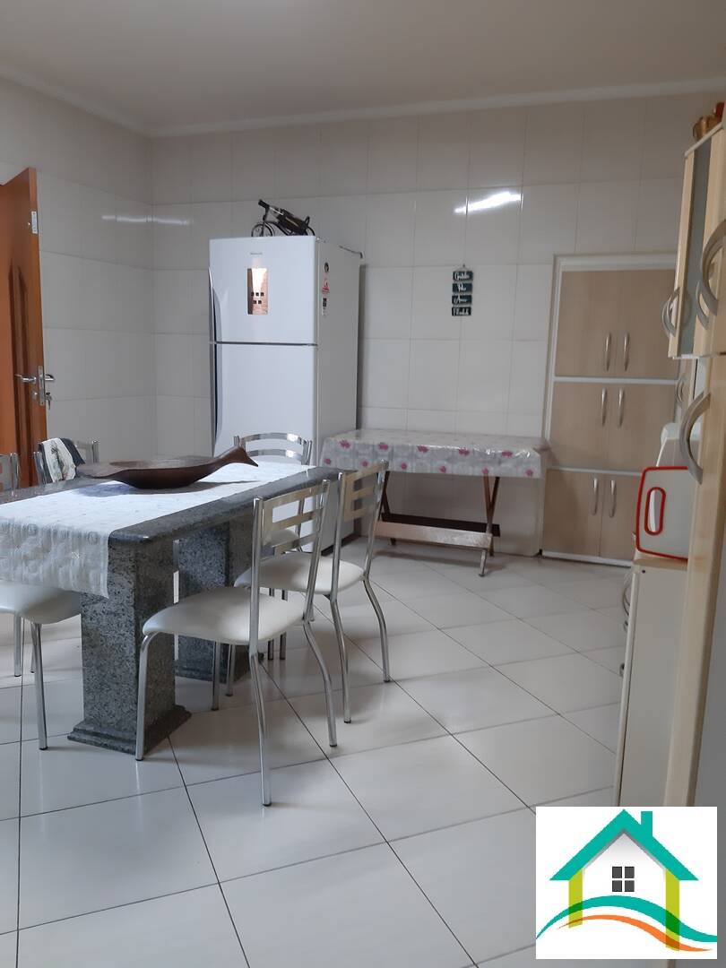 Sobrado à venda com 3 quartos, 169m² - Foto 2