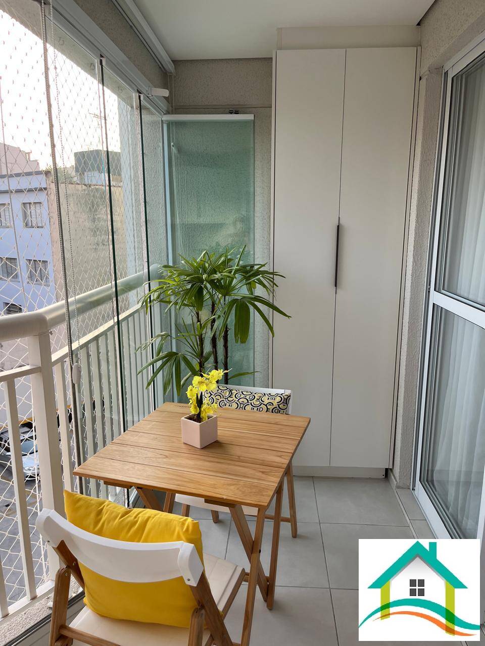 Apartamento à venda com 2 quartos, 70m² - Foto 1