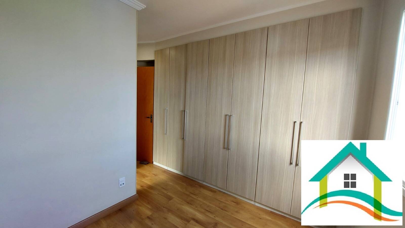 Apartamento à venda com 2 quartos, 70m² - Foto 8