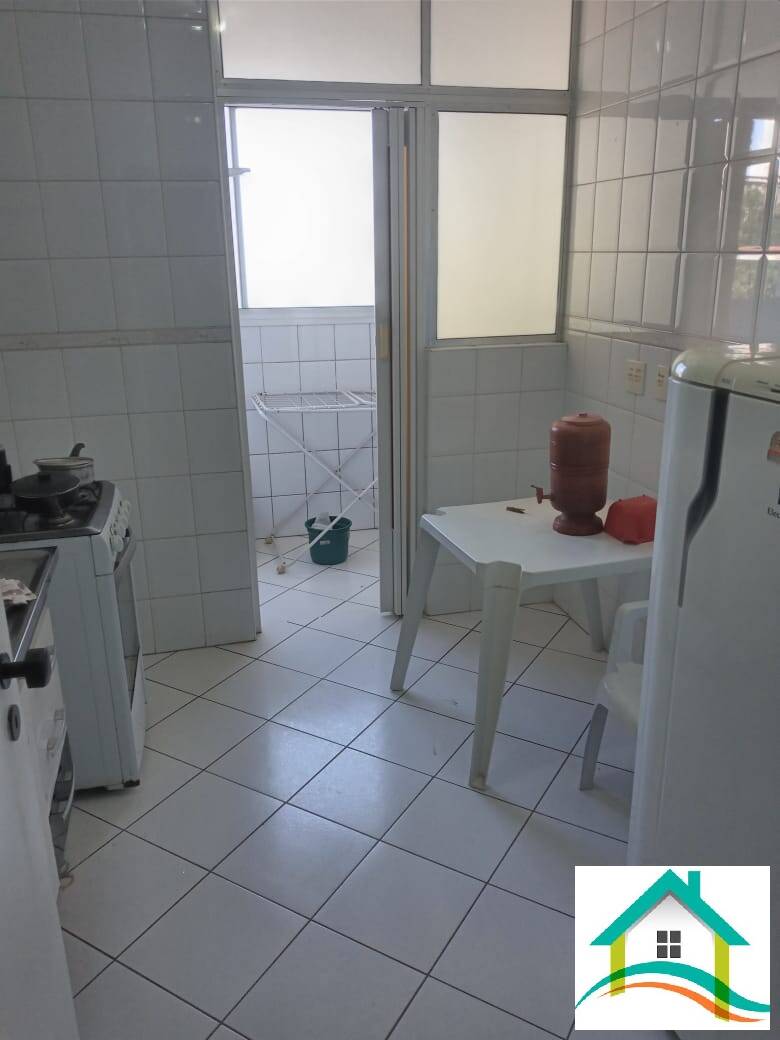 Apartamento à venda com 2 quartos, 77m² - Foto 3