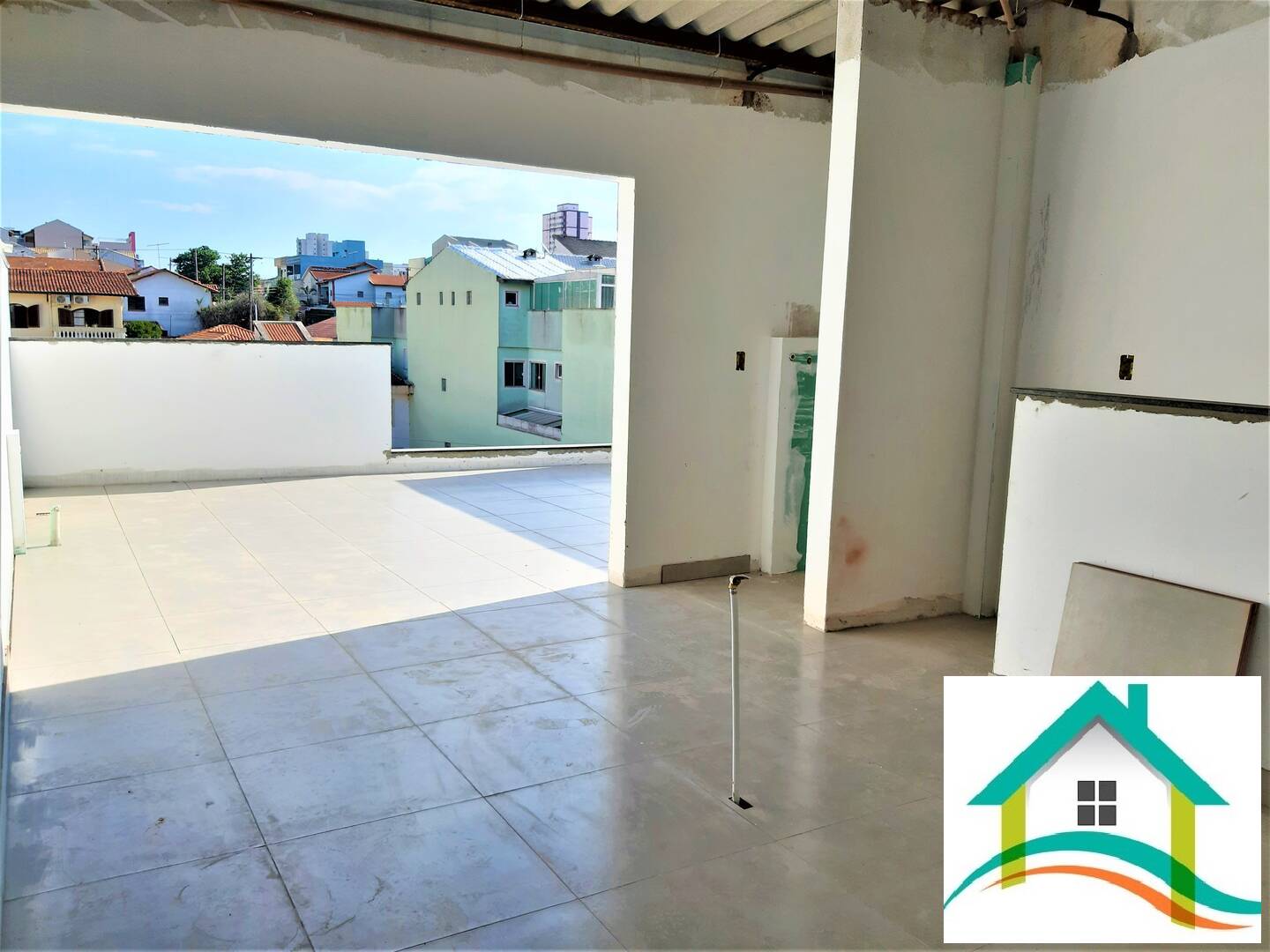 Cobertura à venda com 2 quartos, 100m² - Foto 12