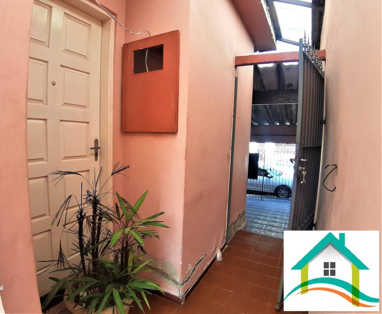 Casa à venda com 2 quartos, 116m² - Foto 1