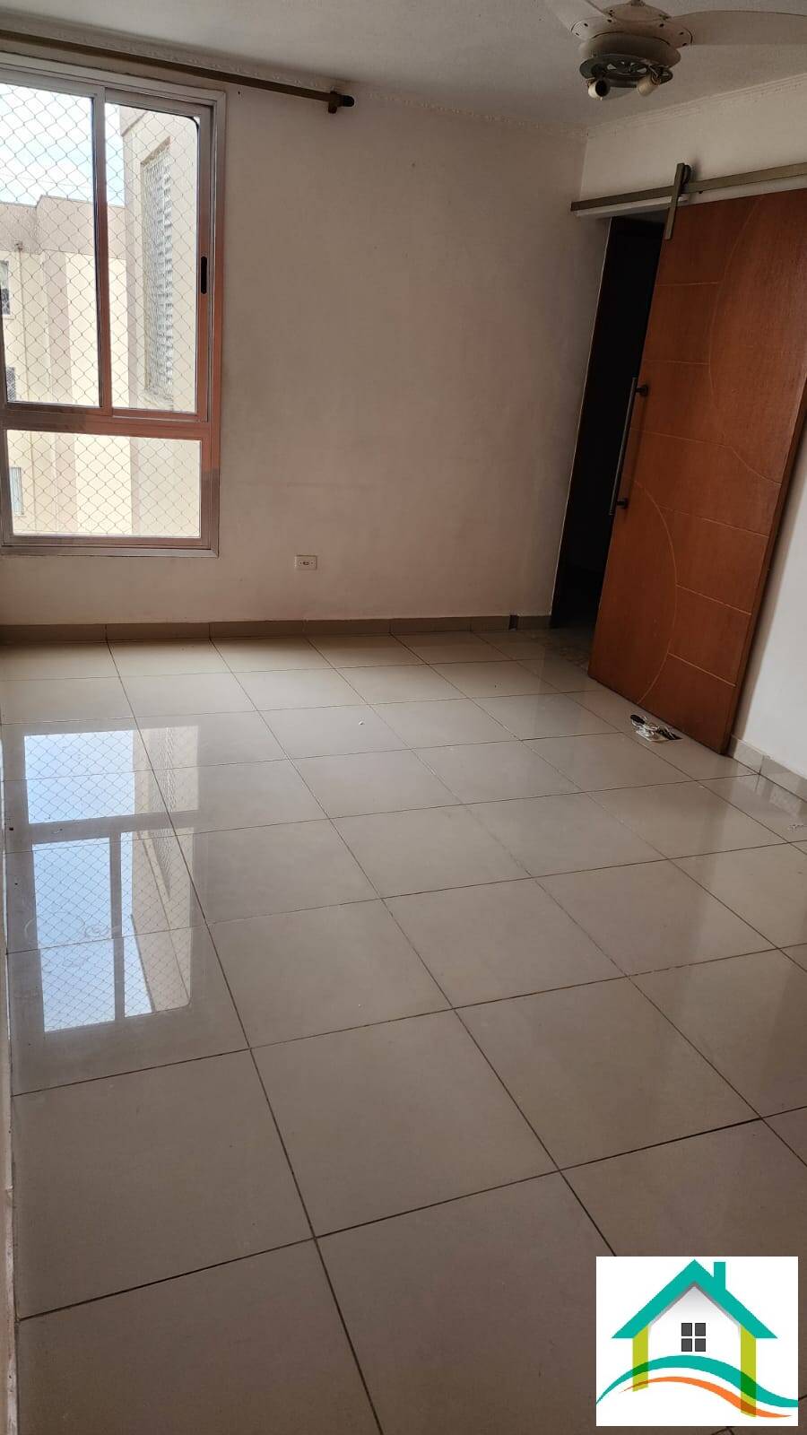 Apartamento à venda com 2 quartos, 55m² - Foto 1