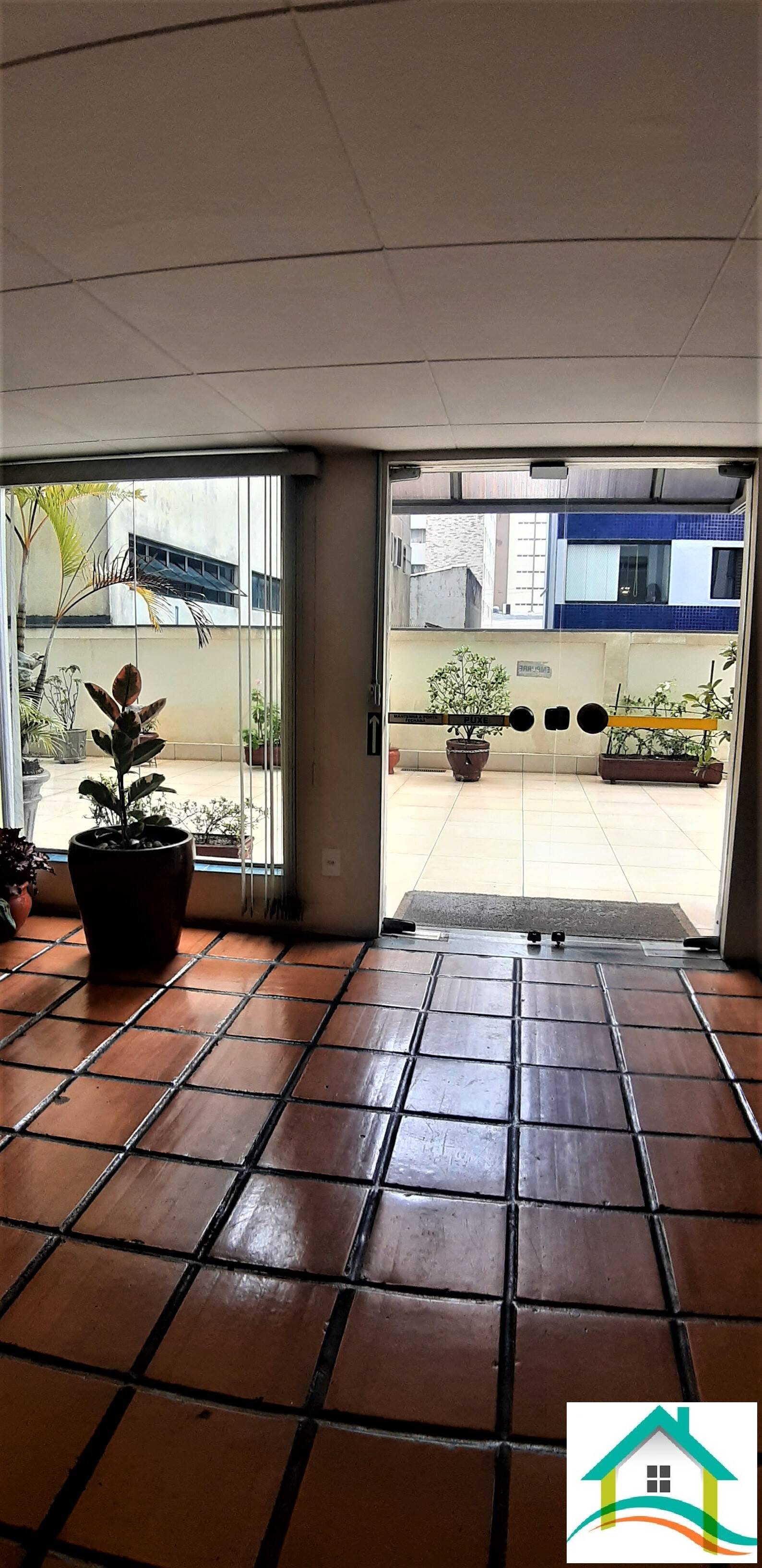 Apartamento à venda com 2 quartos, 70m² - Foto 10