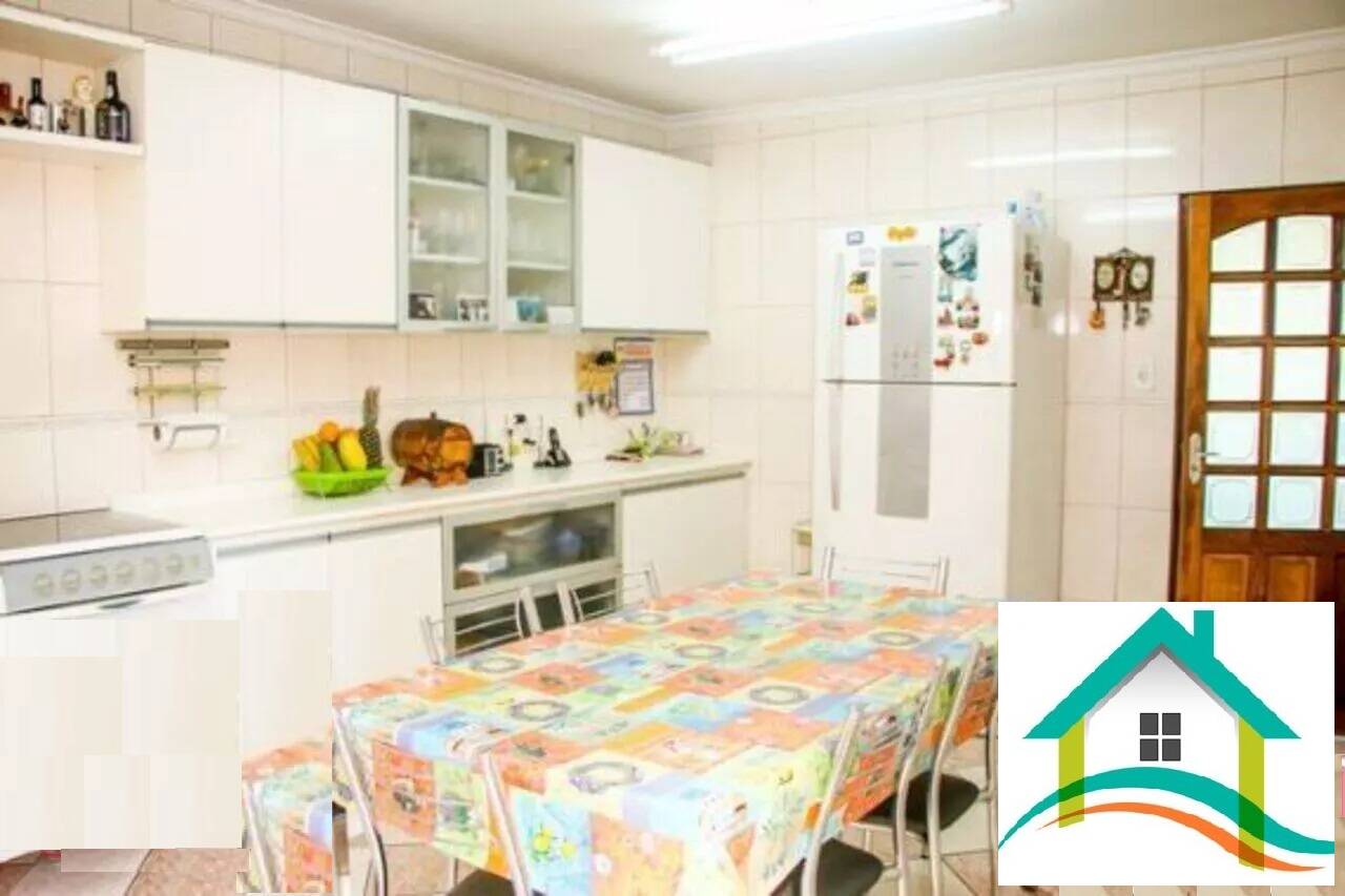 Casa à venda com 3 quartos, 198m² - Foto 23