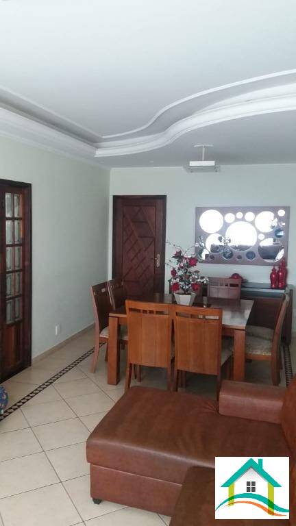 Apartamento à venda com 3 quartos, 140m² - Foto 4