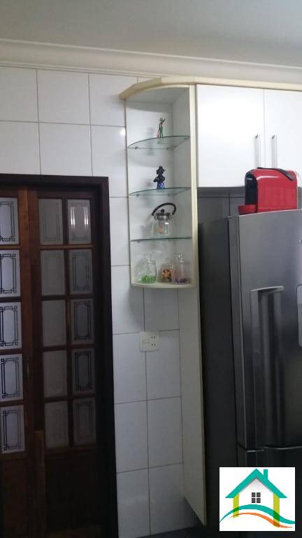 Apartamento à venda com 3 quartos, 140m² - Foto 7